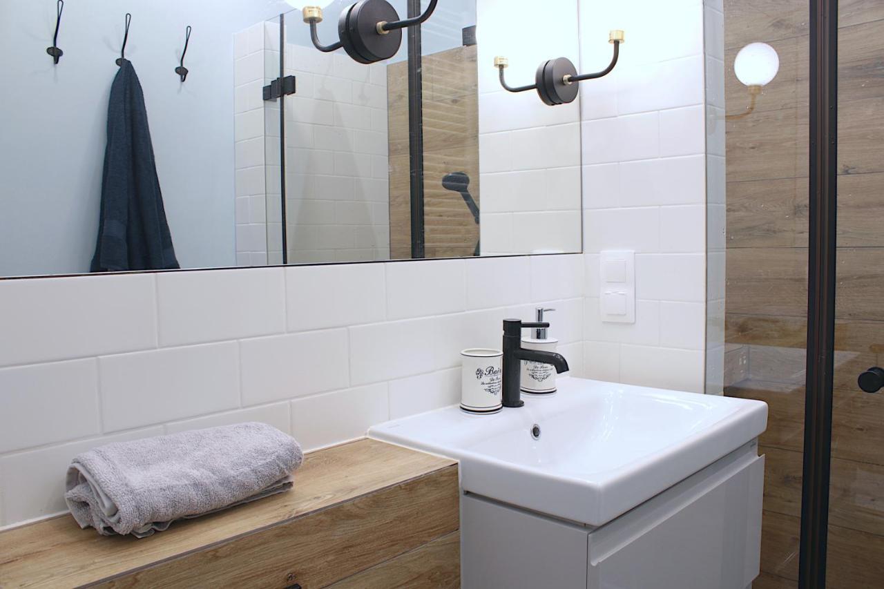 Kana - Stylish Apartment In Krakow Pomorska - Close, Wifi, Smart Tv Краков Экстерьер фото