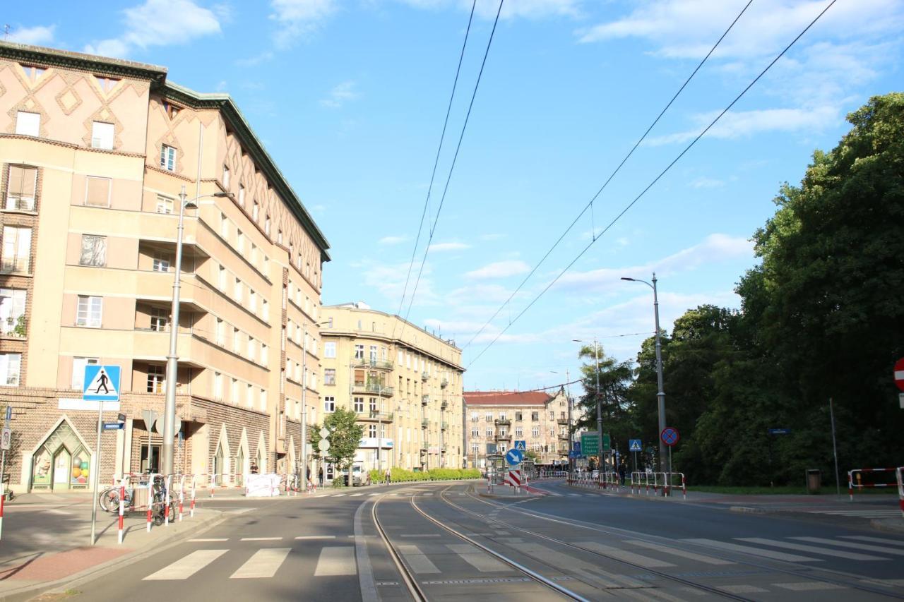 Kana - Stylish Apartment In Krakow Pomorska - Close, Wifi, Smart Tv Краков Экстерьер фото