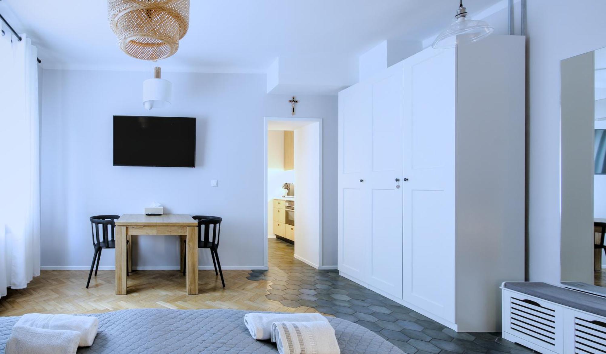 Kana - Stylish Apartment In Krakow Pomorska - Close, Wifi, Smart Tv Краков Экстерьер фото